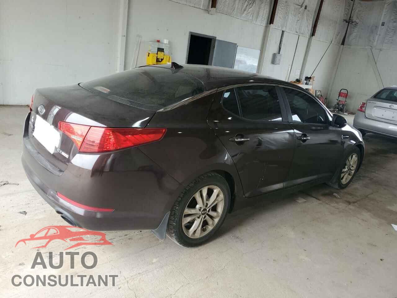 KIA OPTIMA 2011 - KNAGN4A72B5048718