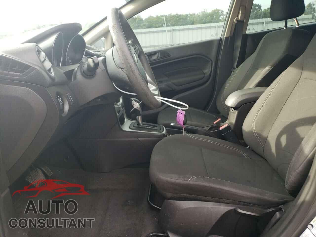 FORD FIESTA 2017 - 3FADP4EJ3HM104776