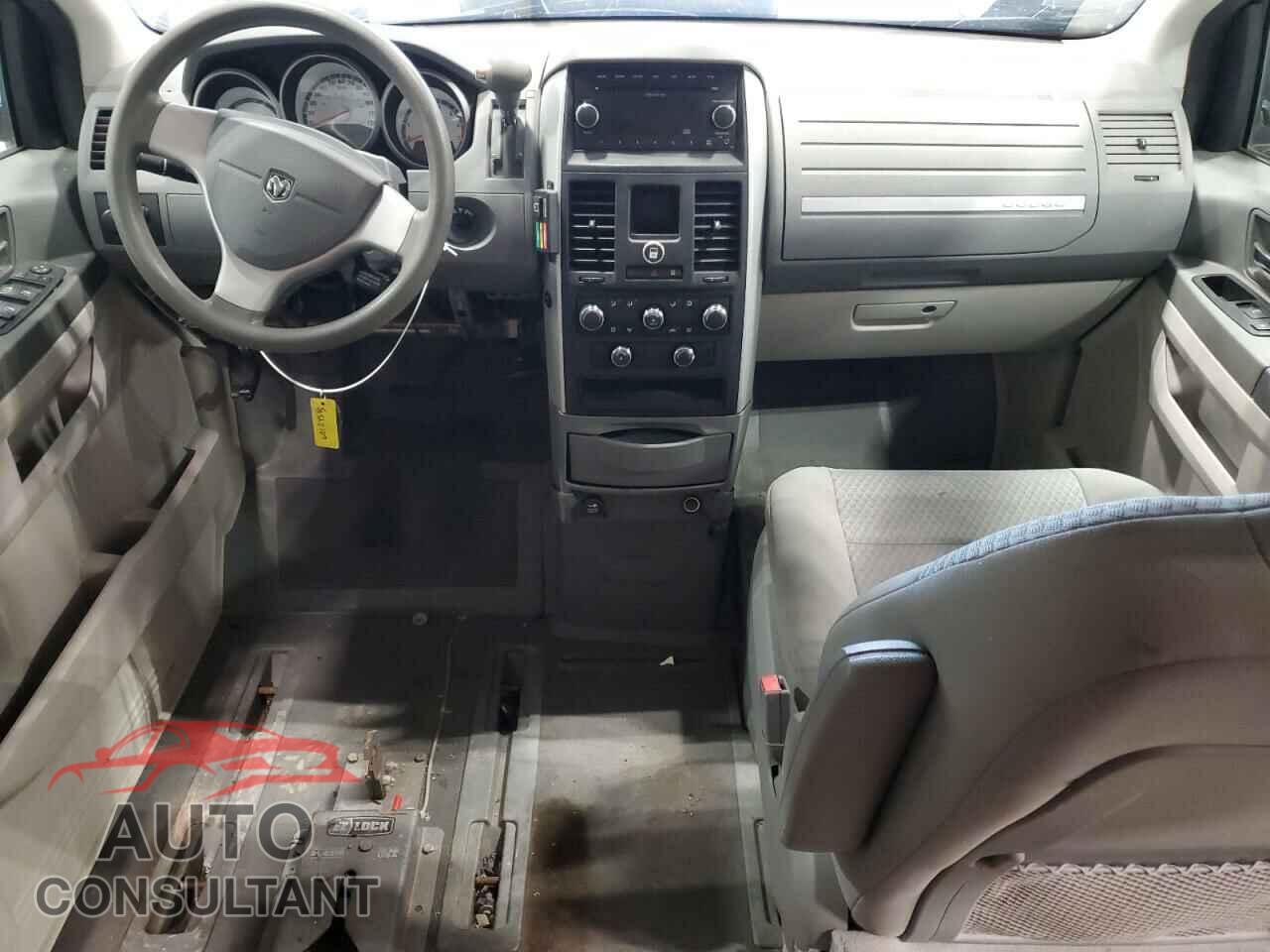 DODGE CARAVAN 2010 - 2D4RN4DE8AR296644
