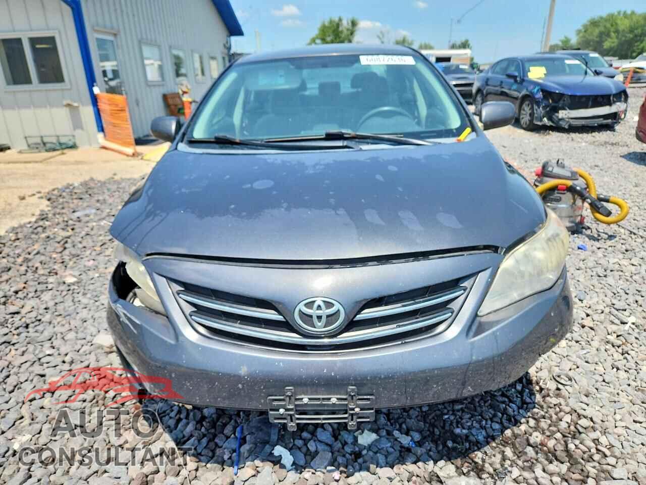 TOYOTA COROLLA 2013 - 2T1BU4EE8DC095816