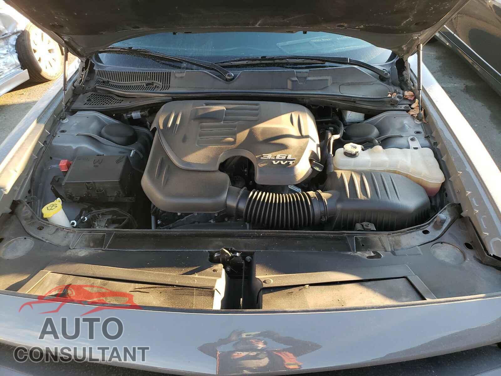 DODGE CHALLENGER 2018 - 2C3CDZAG8JH328303
