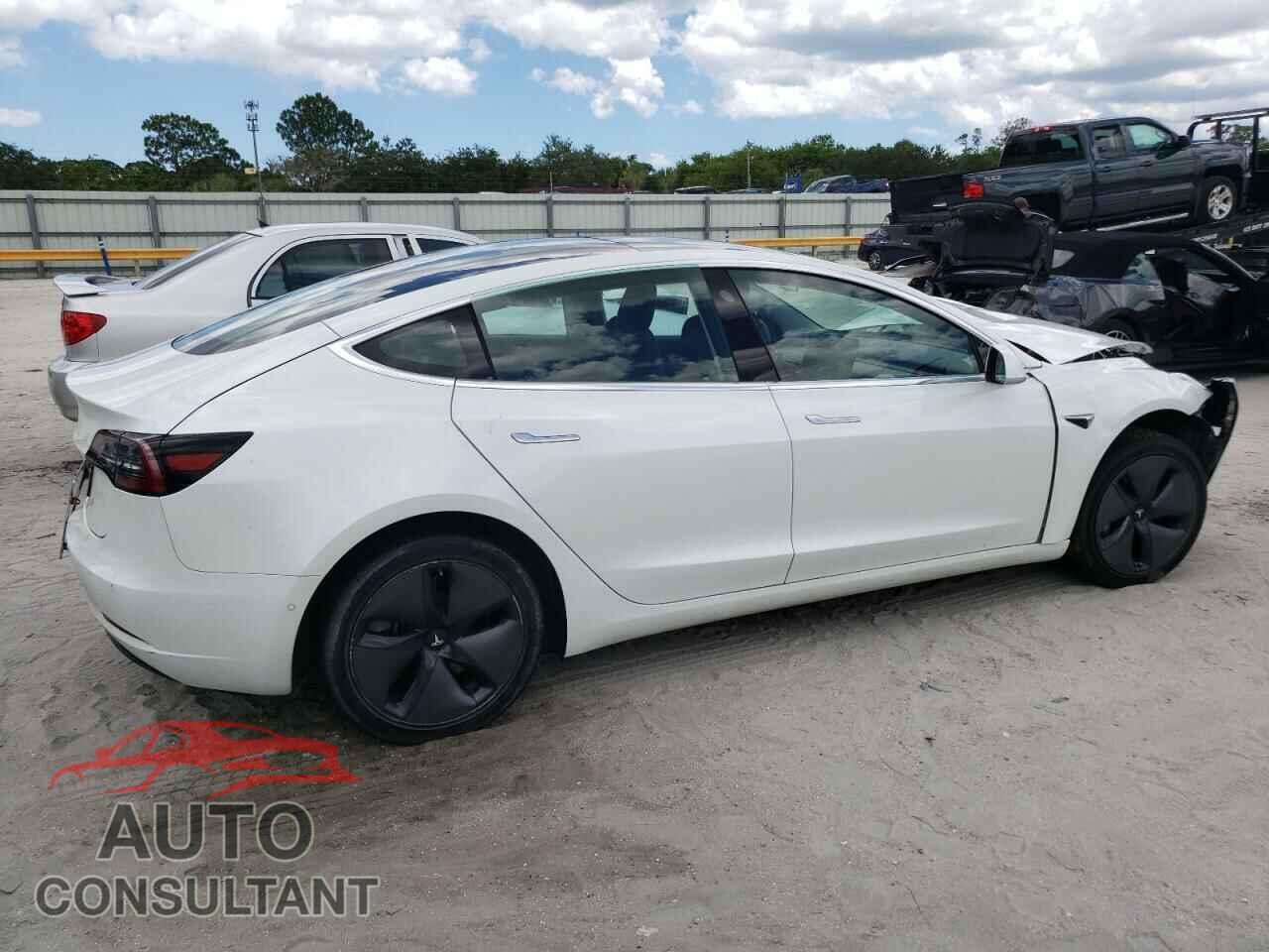 TESLA MODEL 3 2020 - 5YJ3E1EA1LF598255