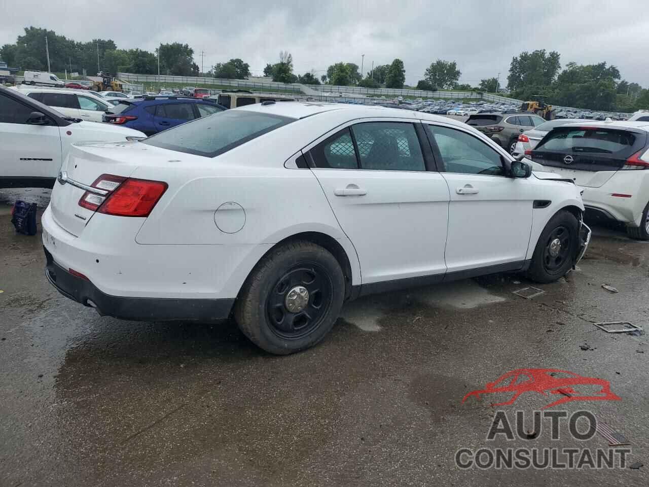 FORD TAURUS 2017 - 1FAHP2L86HG145032