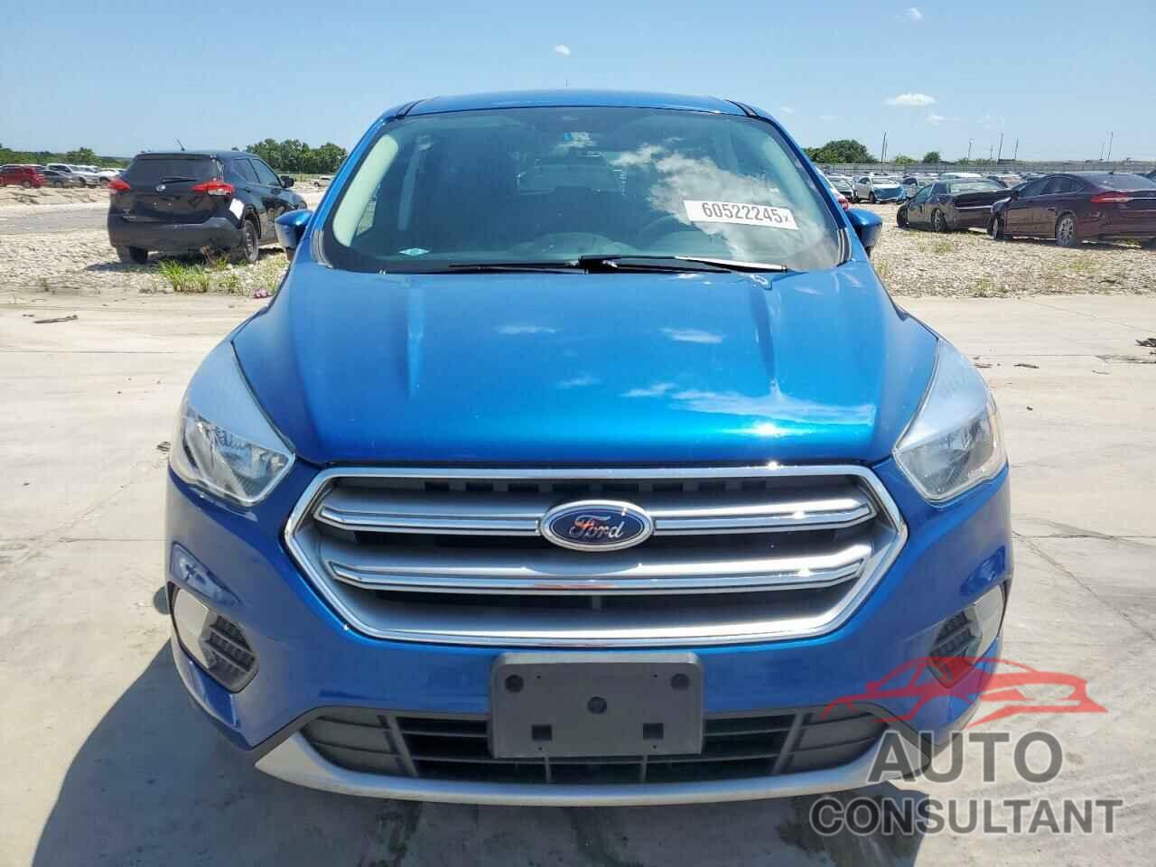 FORD ESCAPE 2017 - 1FMCU0GD8HUB93587