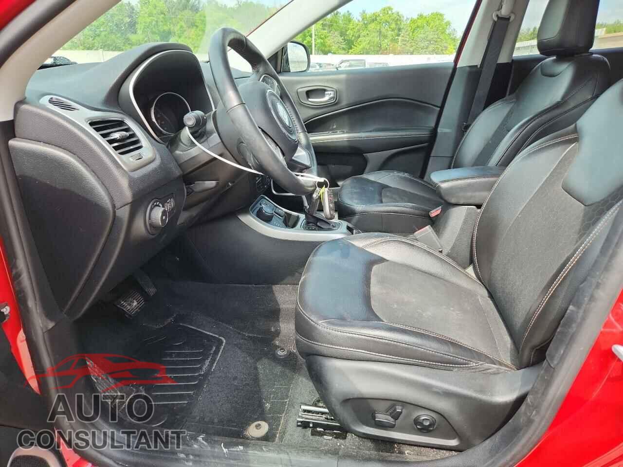 JEEP COMPASS 2018 - 3C4NJDBB9JT201621