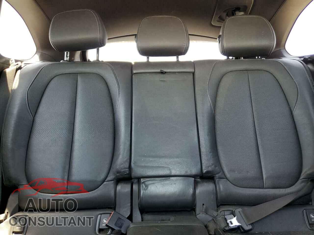 BMW X1 2016 - WBXHT3C32G5E50737
