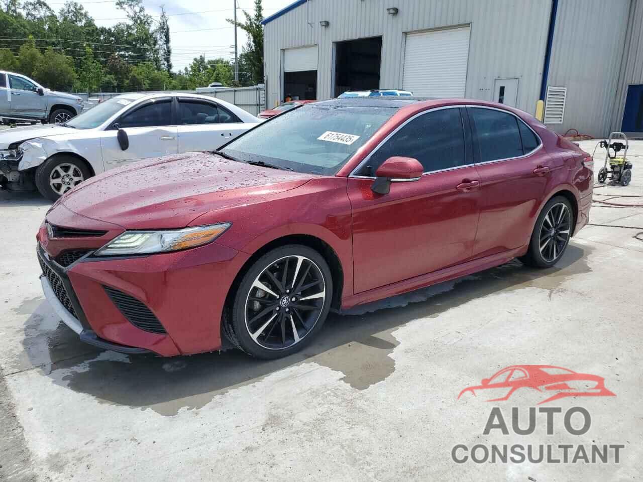 TOYOTA CAMRY 2018 - 4T1B61HK2JU608143