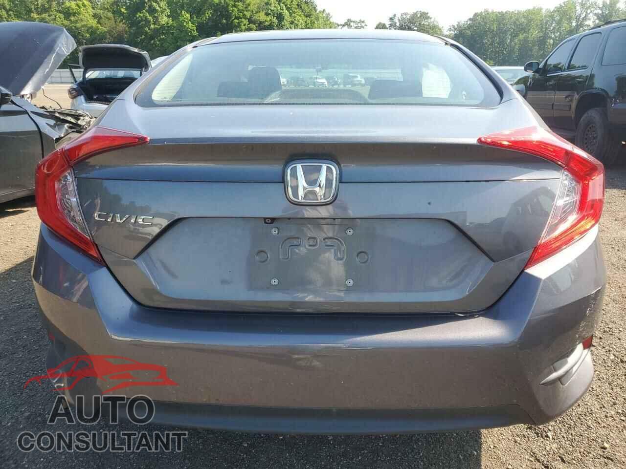 HONDA CIVIC 2018 - 2HGFC2F50JH581014