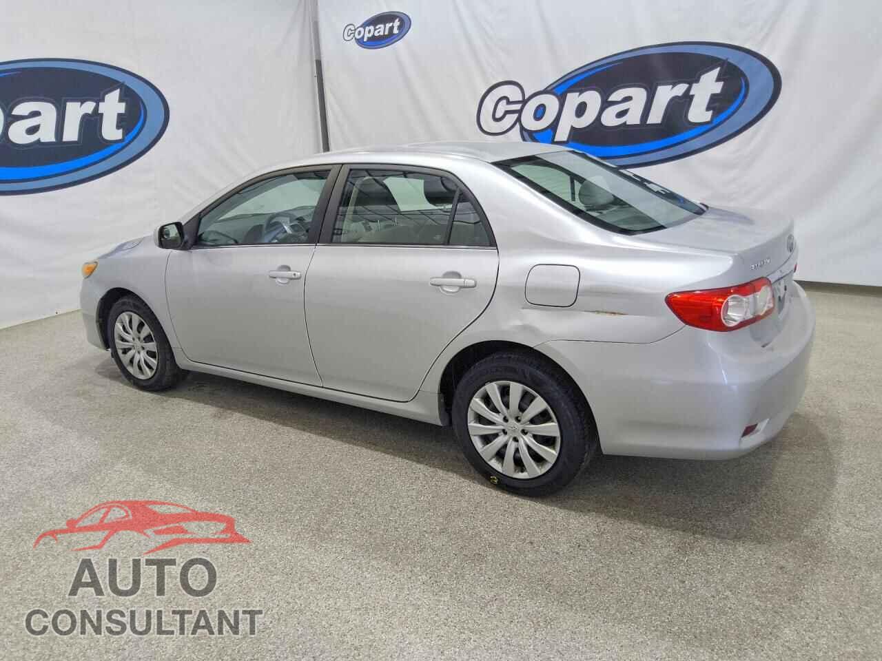 TOYOTA COROLLA 2013 - 5YFBU4EE8DP076702
