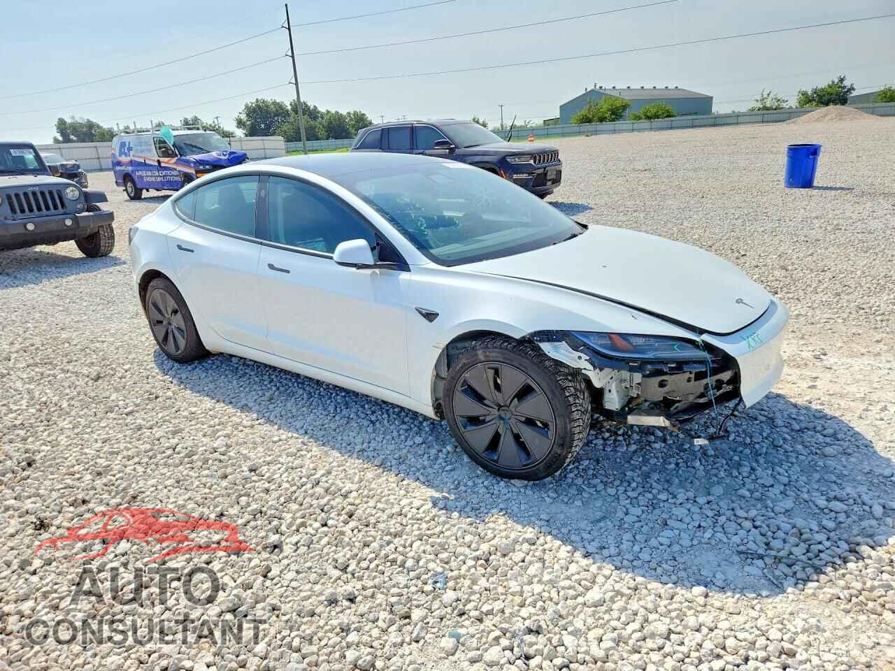 TESLA MODEL 3 2024 - 5YJ3E1EB3RF817783