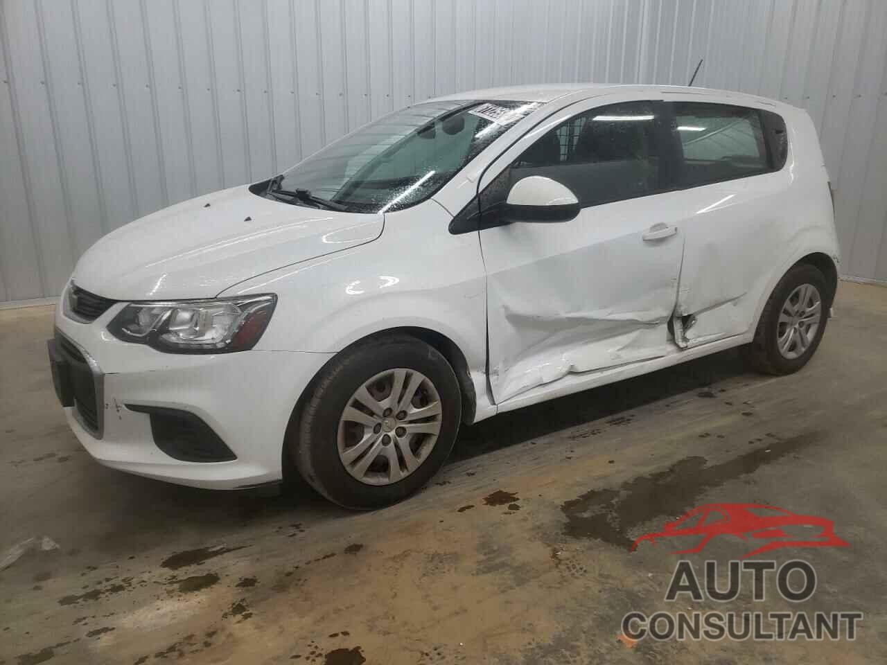 CHEVROLET SONIC 2018 - 1G1JG6SH9J4132005