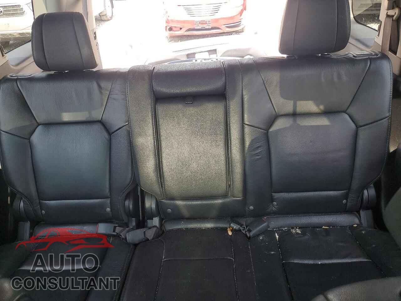 HONDA PILOT 2013 - 5FNYF4H59DB022532