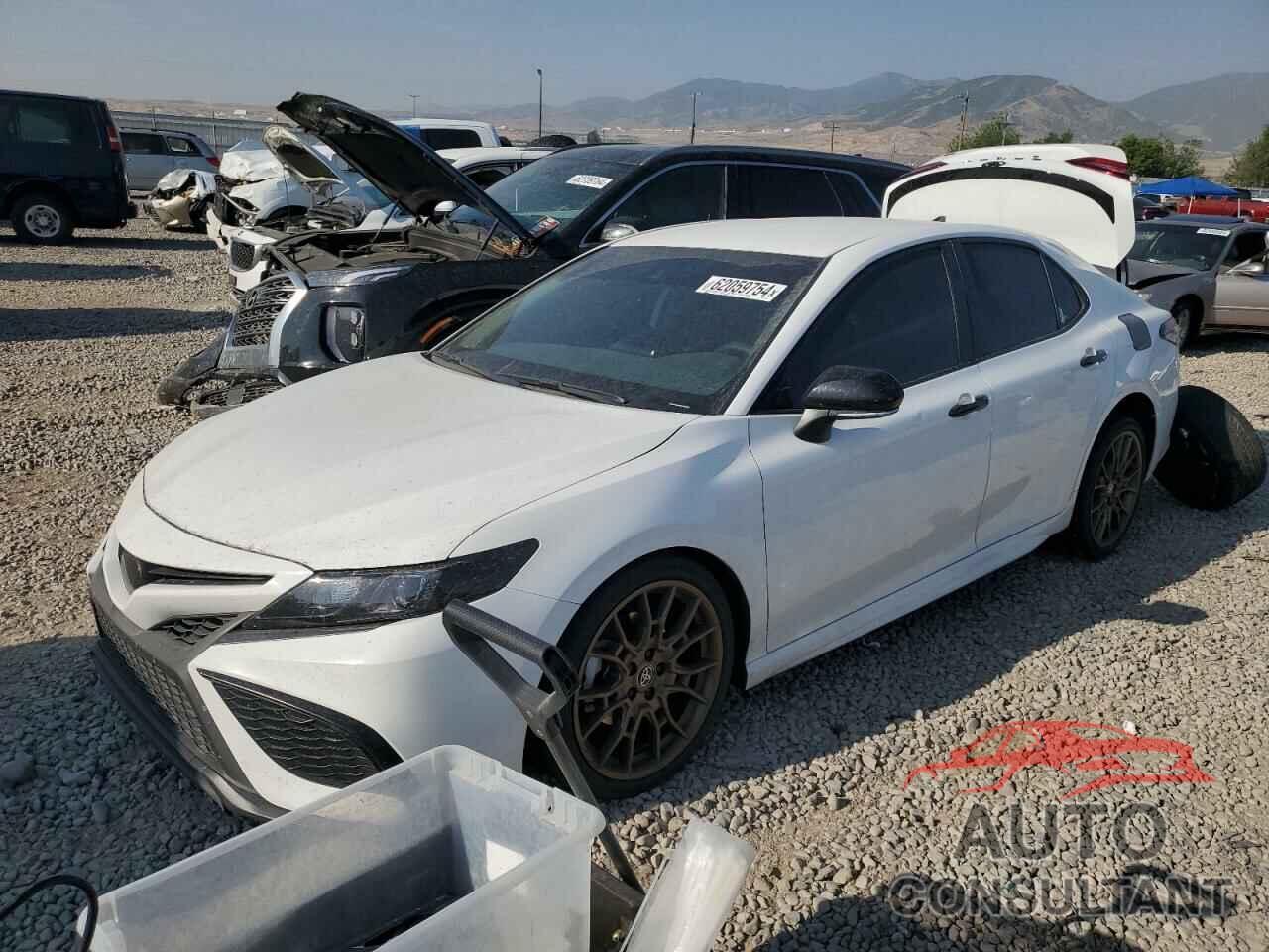 TOYOTA CAMRY 2023 - 4T1G11AK9PU171975