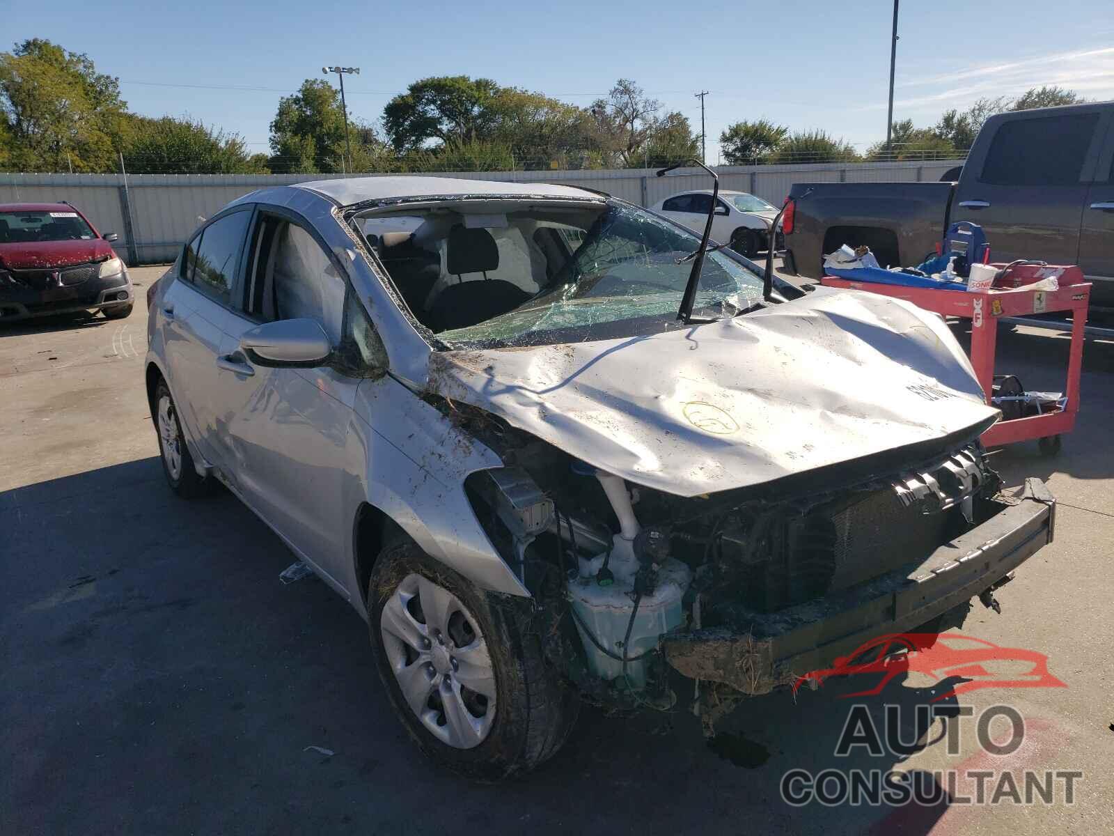 KIA FORTE 2017 - 3KPFL4A74HE123016