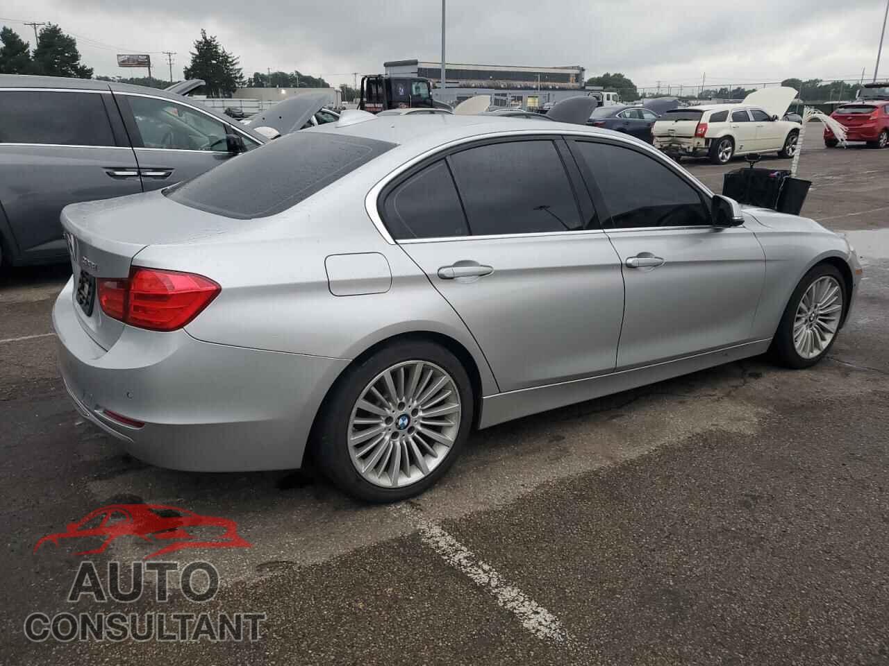 BMW 3 SERIES 2013 - WBA3B3C52DF532947