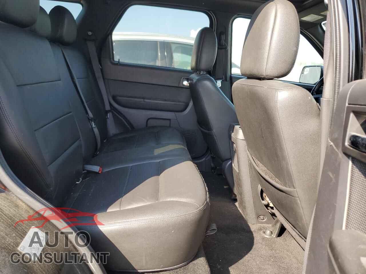 FORD ESCAPE 2010 - 1FMCU9DG3AKD36675