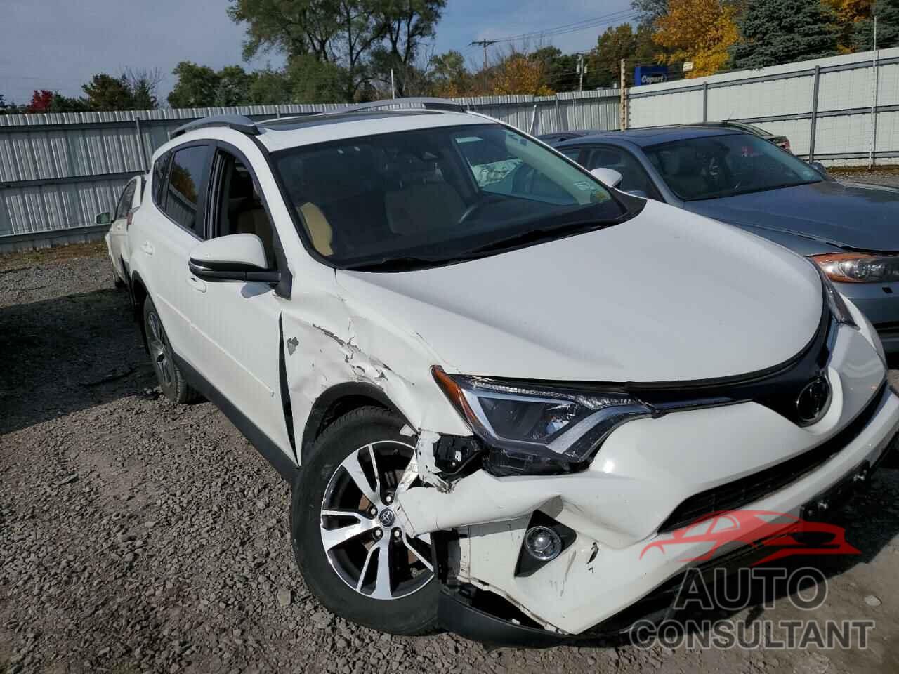 TOYOTA RAV4 2018 - 2T3RFREV3JW818236