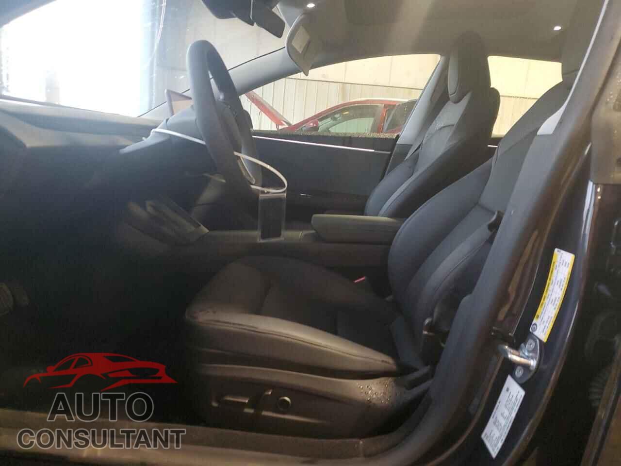 TESLA MODEL 3 2025 - 5YJ3E1EB6SF988470