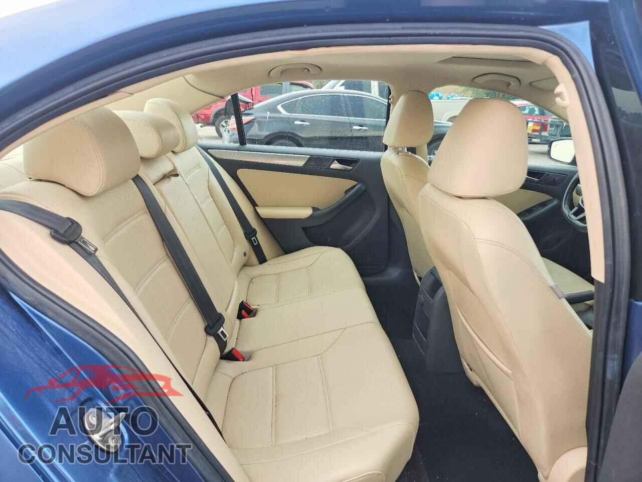 VOLKSWAGEN JETTA 2017 - 3VWDB7AJ9HM293754