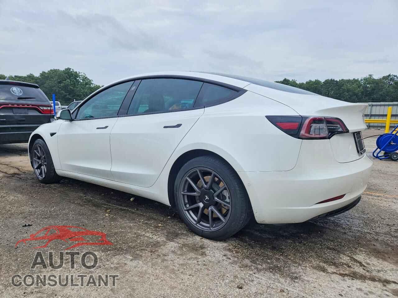 TESLA MODEL 3 2021 - 5YJ3E1EB2MF055930