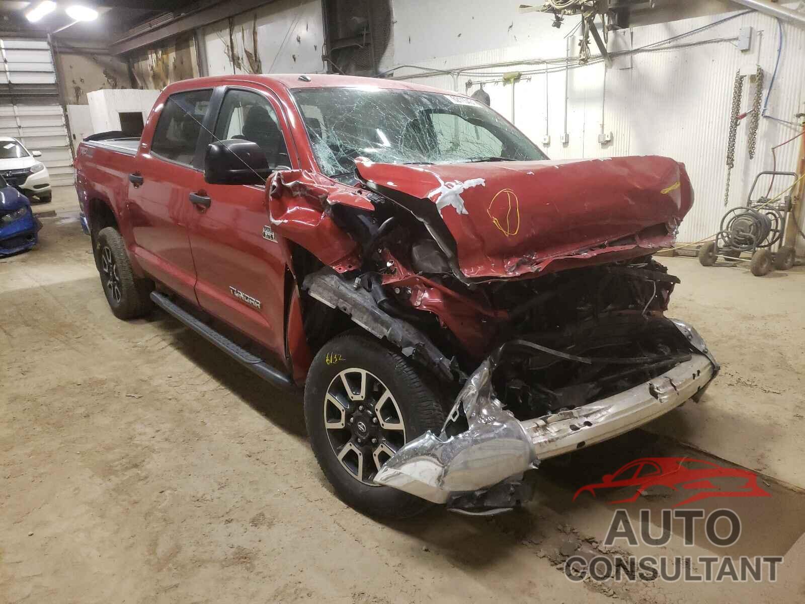 TOYOTA TUNDRA 2017 - 5TFDY5F17HX601318