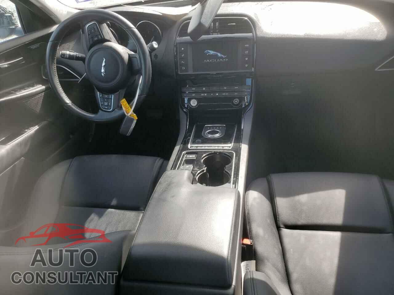 JAGUAR XE 2017 - SAJAD4BG2HA974256