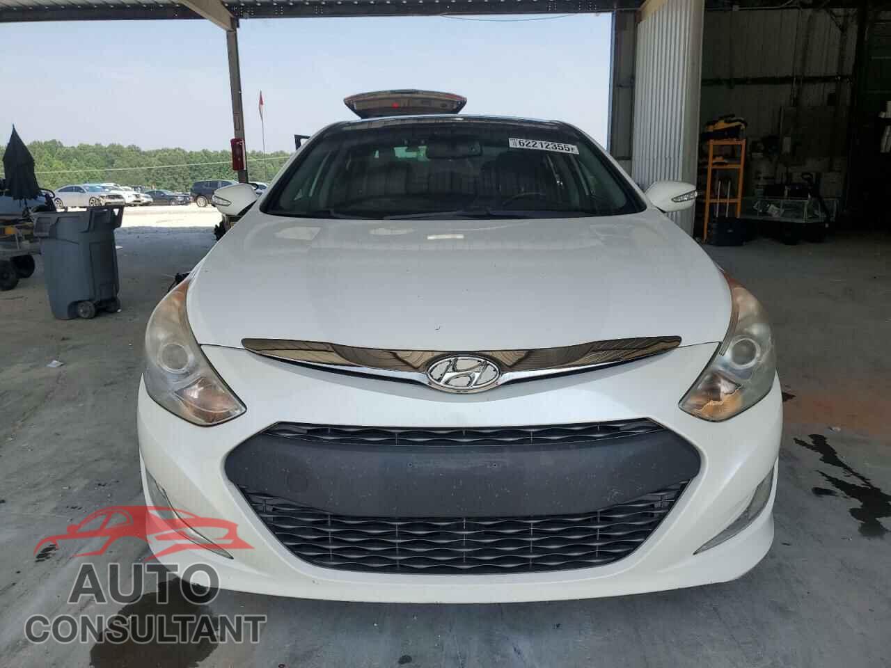 HYUNDAI SONATA 2014 - KMHEC4A42EA115752