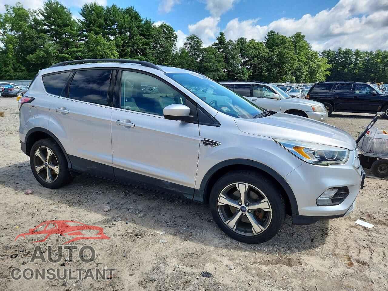 FORD ESCAPE 2017 - 1FMCU9GD9HUB47724