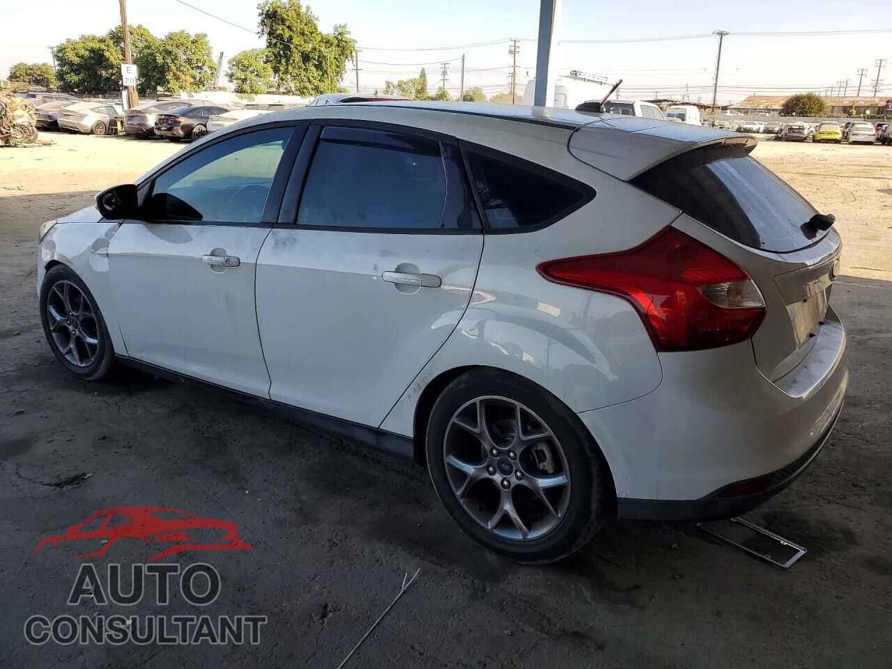 FORD FOCUS 2014 - 1FADP3K2XEL210713