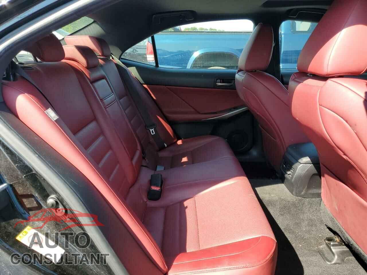 LEXUS IS 2017 - JTHBE1D23H5028884