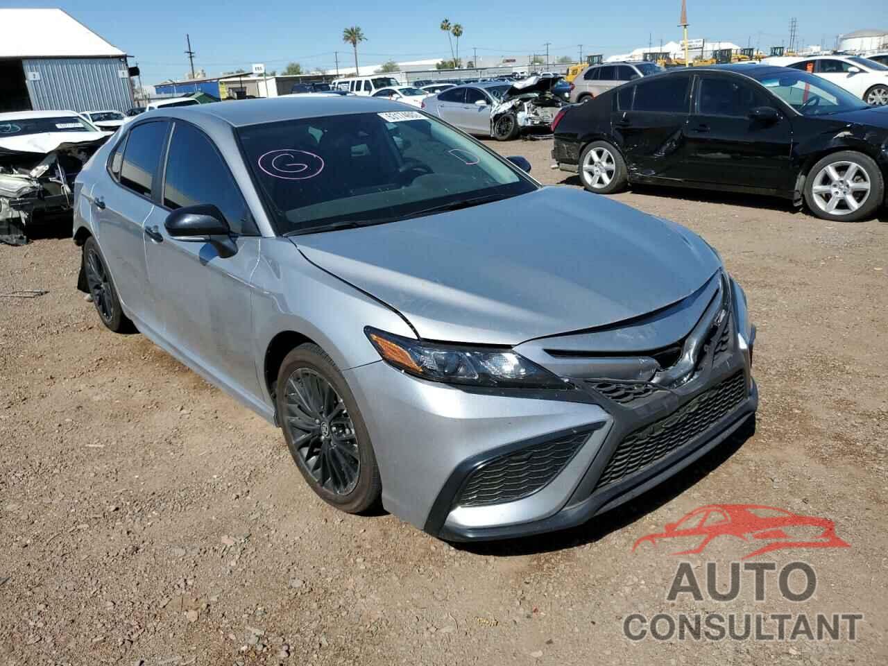 TOYOTA CAMRY 2022 - 4T1G11AK3NU024239