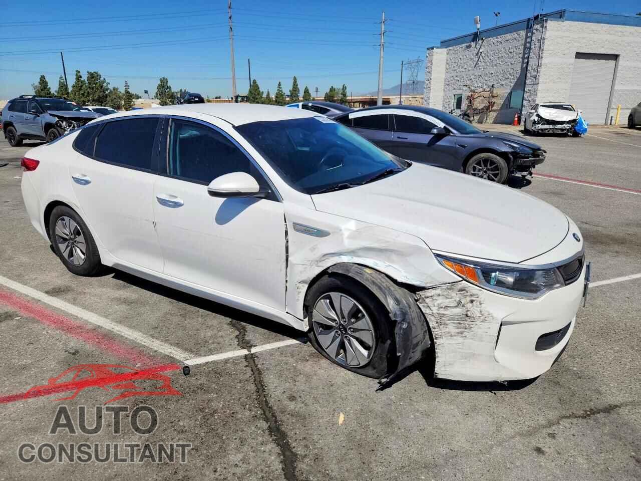 KIA OPTIMA 2017 - KNAGT4LC7H5008501