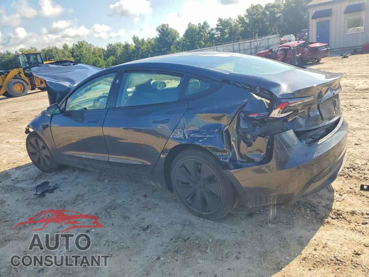 TESLA MODEL 3 2025 - 5YJ3E1EA7SF050064
