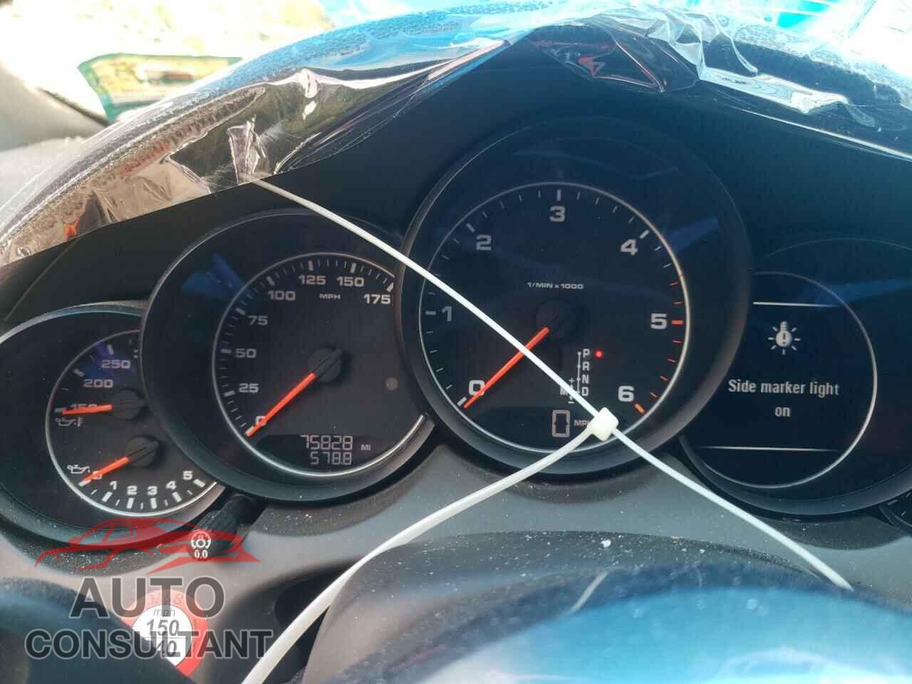 PORSCHE CAYENNE 2016 - WP1AF2A23GKA43775