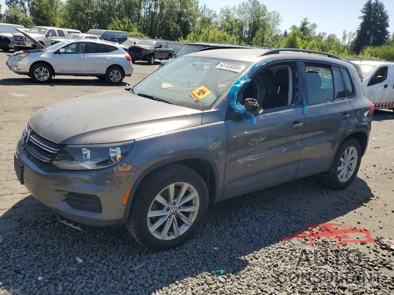 VOLKSWAGEN TIGUAN 2017 - WVGBV7AX6HK043834