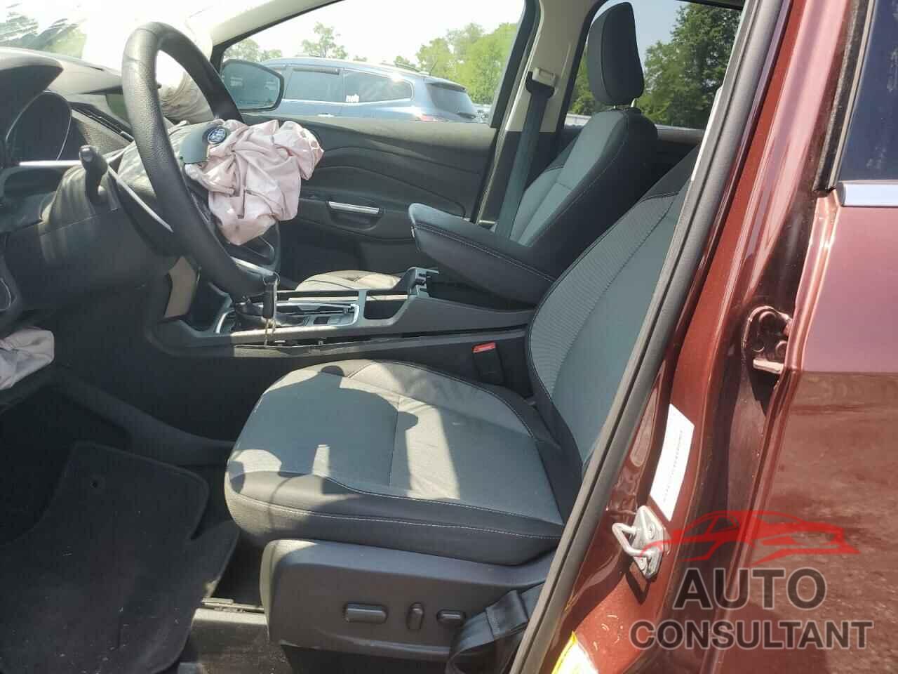 FORD ESCAPE 2018 - 1FMCU9GD7JUA15891