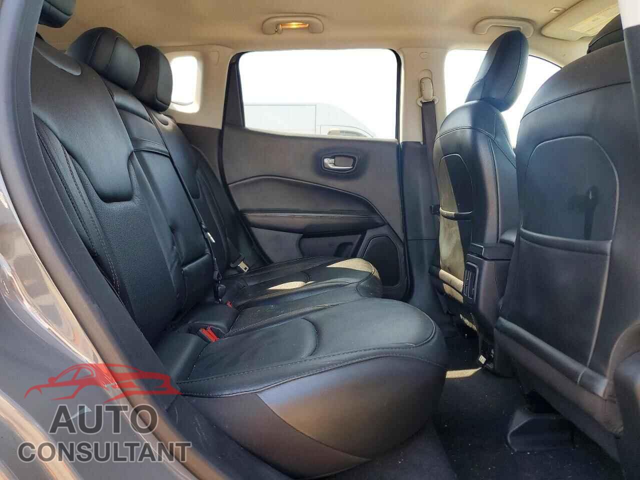JEEP COMPASS 2019 - 3C4NJDCB1KT791104