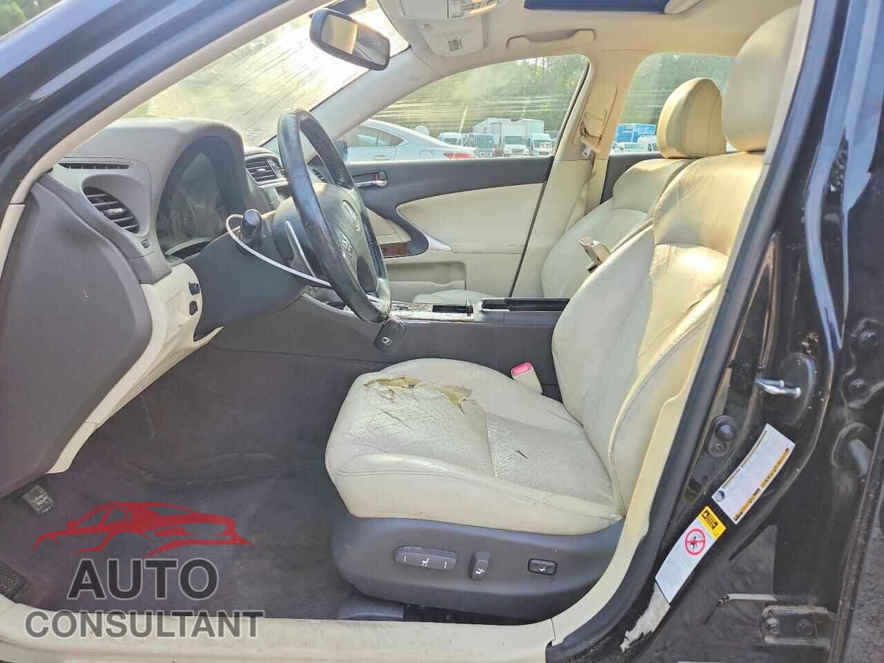 LEXUS IS 2010 - JTHBF5C26A5116677
