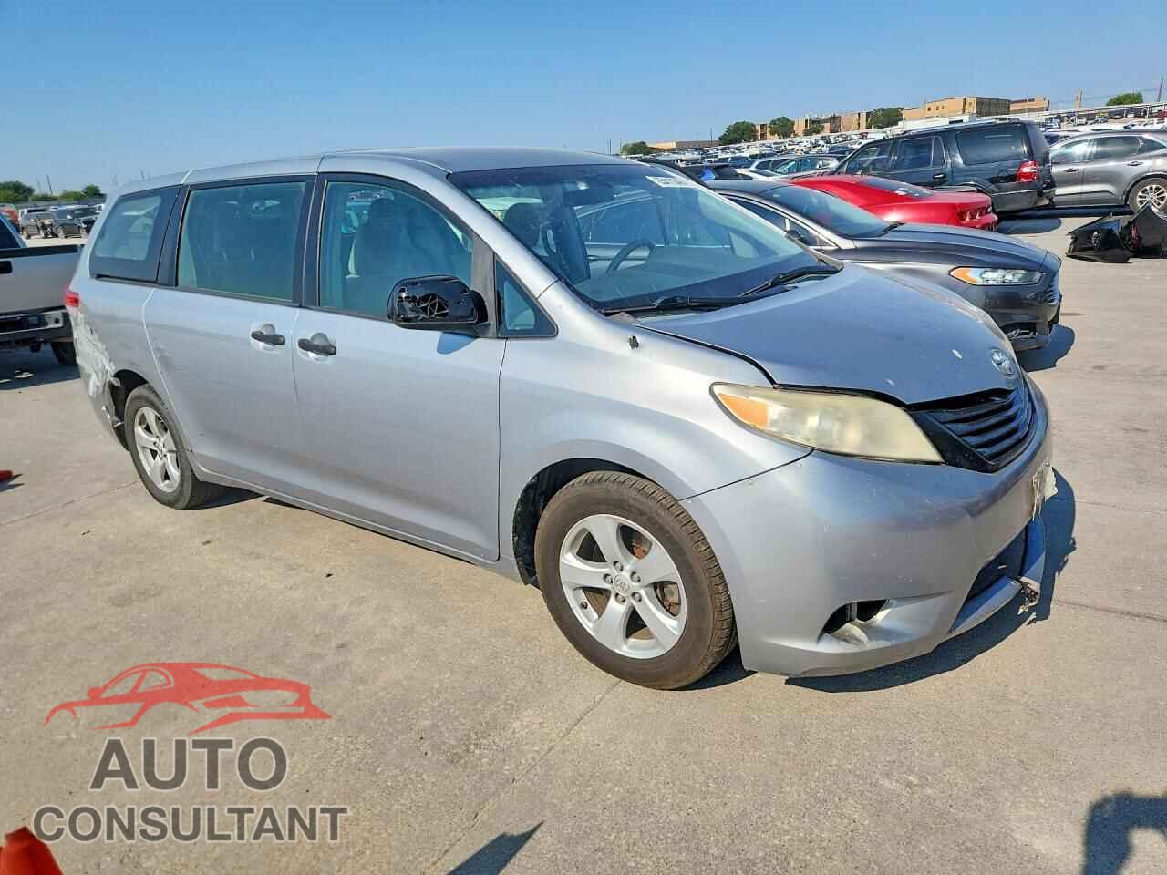 TOYOTA SIENNA 2014 - 5TDZK3DC9ES408024