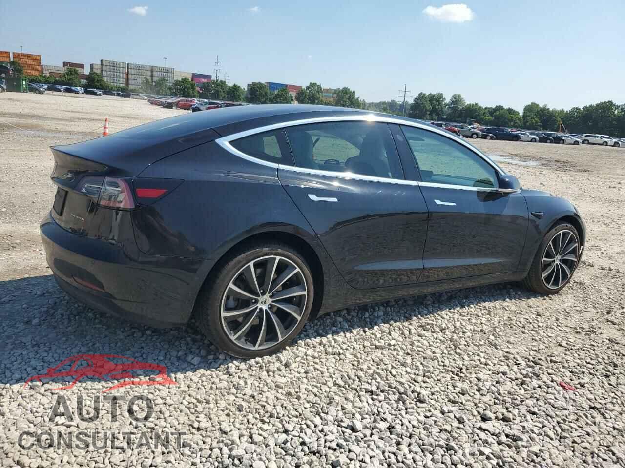 TESLA MODEL 3 2018 - 5YJ3E1EB8JF085512