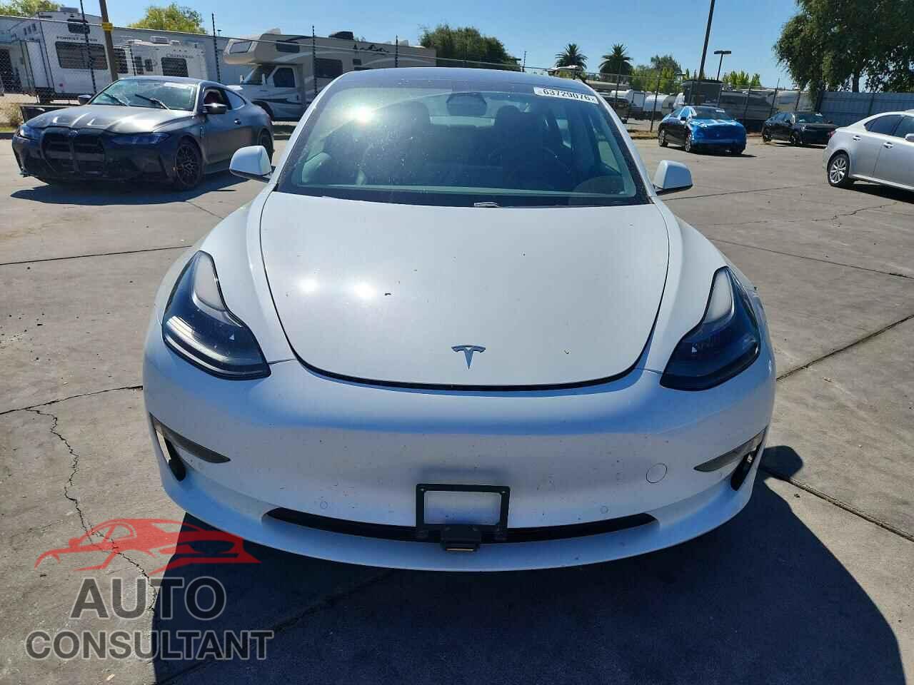 TESLA MODEL 3 2021 - 5YJ3E1EB3MF938094
