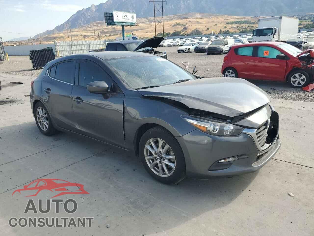 MAZDA 3 2017 - 3MZBN1K77HM112133