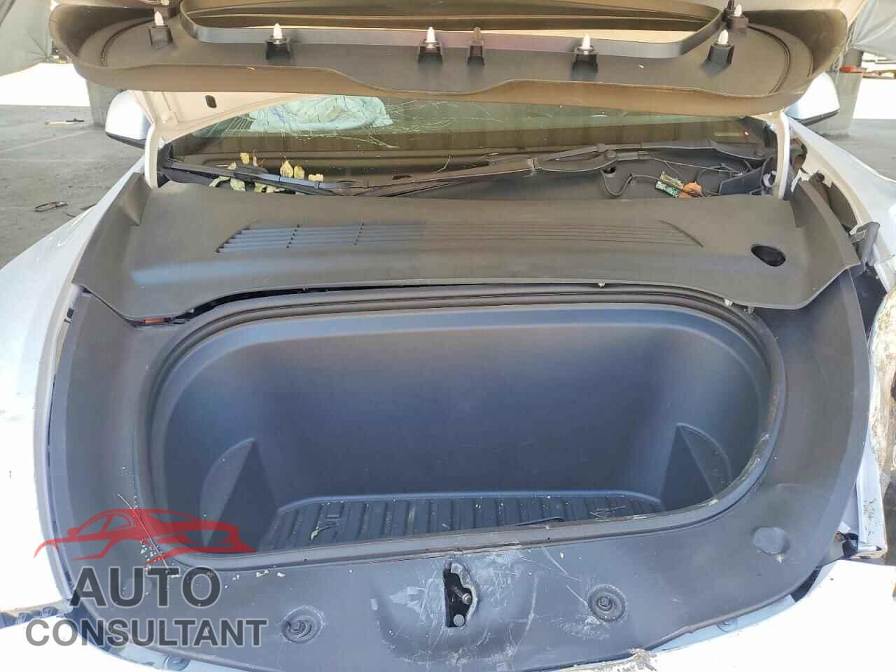 TESLA MODEL Y 2021 - 5YJYGDEE9MF150254