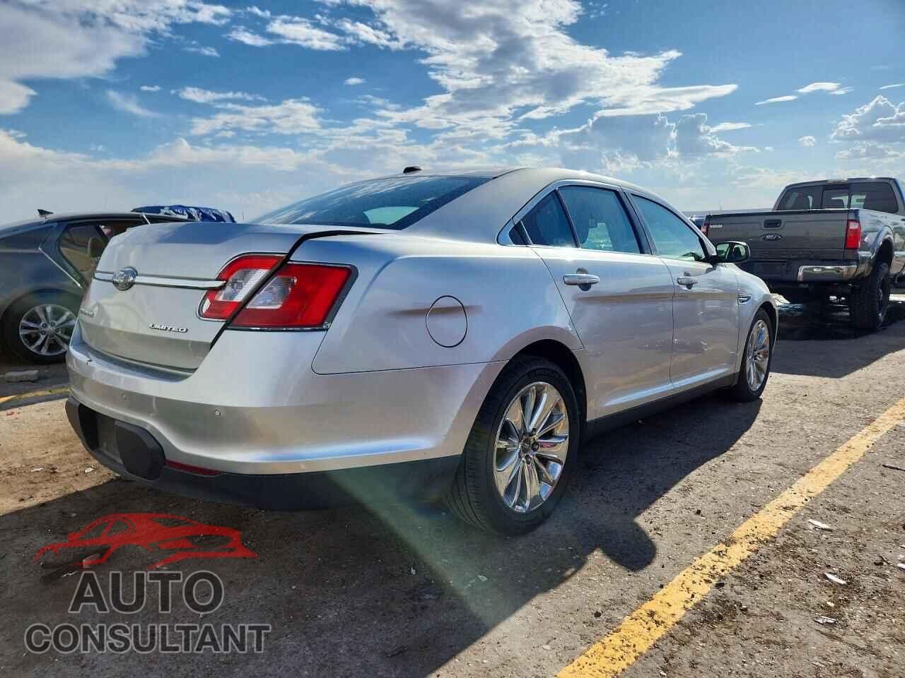 FORD TAURUS 2010 - 1FAHP2FW5AG110627