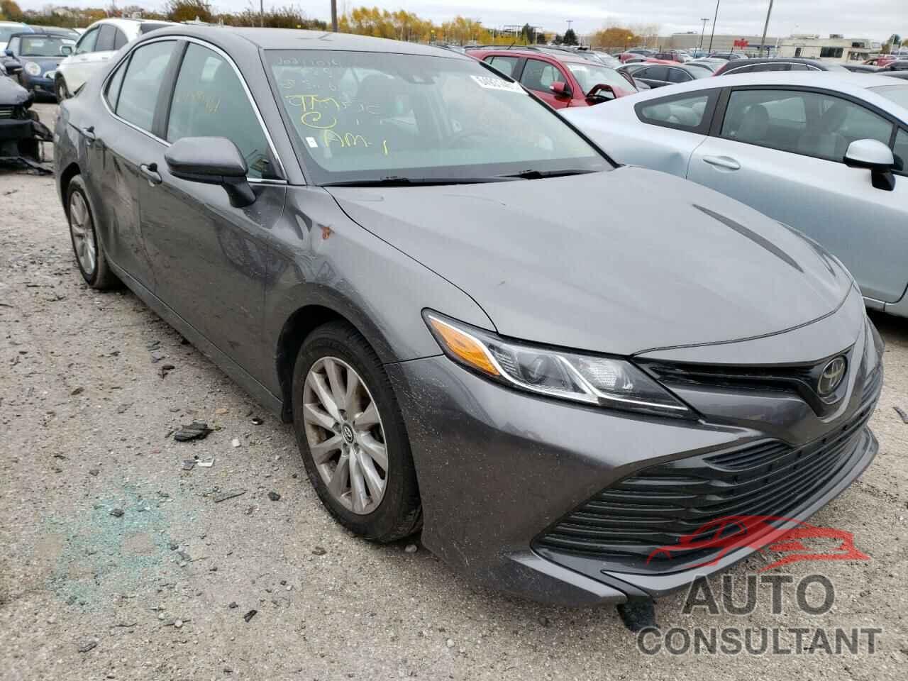 TOYOTA CAMRY 2018 - 4T1B11HK1JU016330
