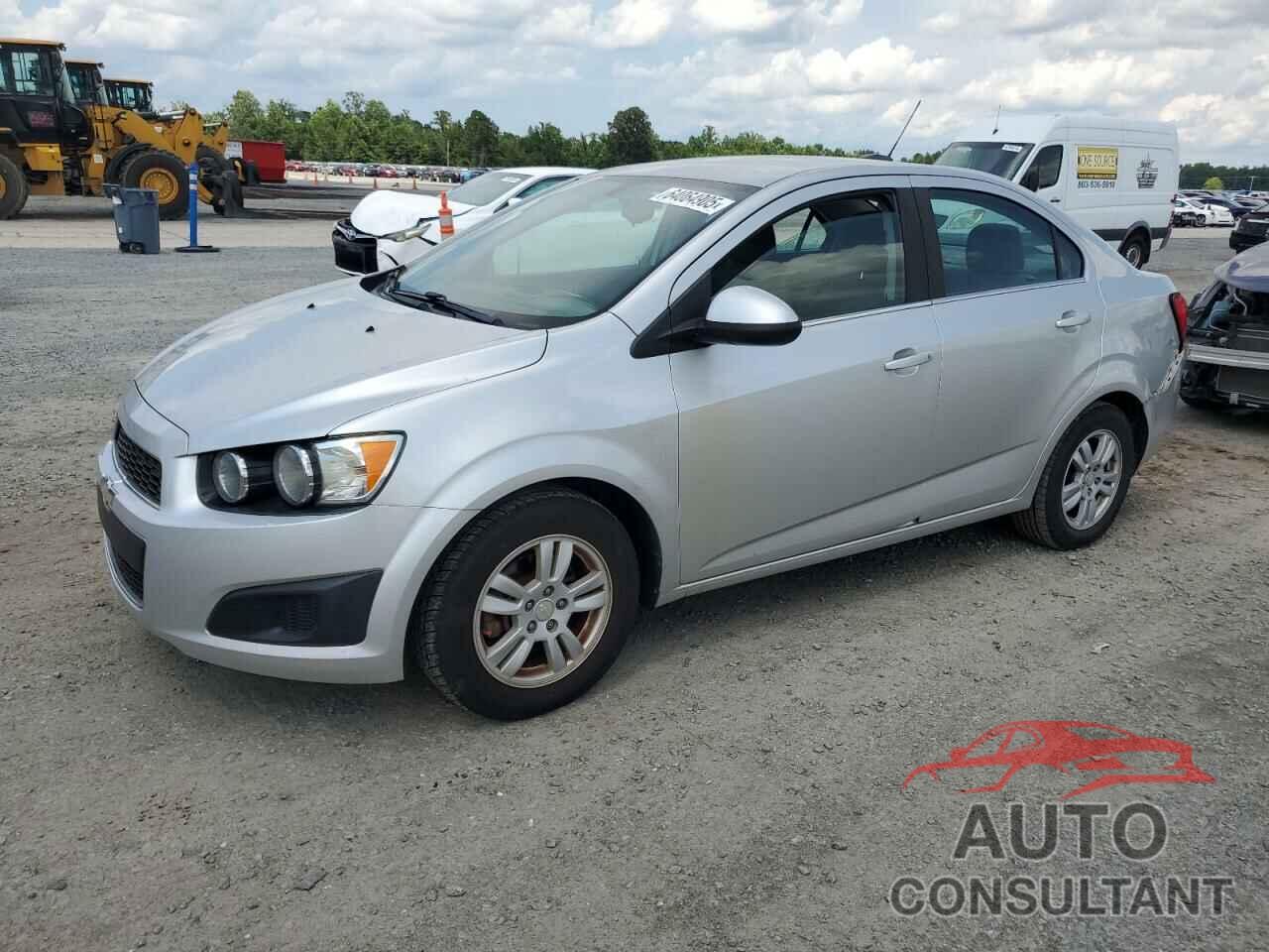 CHEVROLET SONIC 2016 - 1G1JC5SH1G4137858