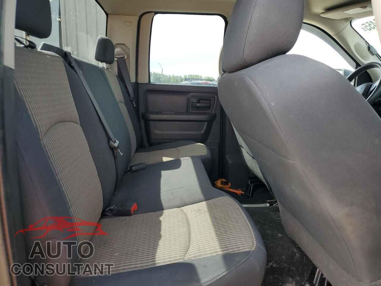 DODGE RAM 1500 2012 - 1C6RD7LT5CS103635