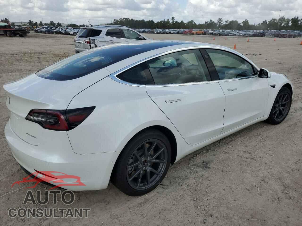 TESLA MODEL 3 2020 - 5YJ3E1EB6LF800936