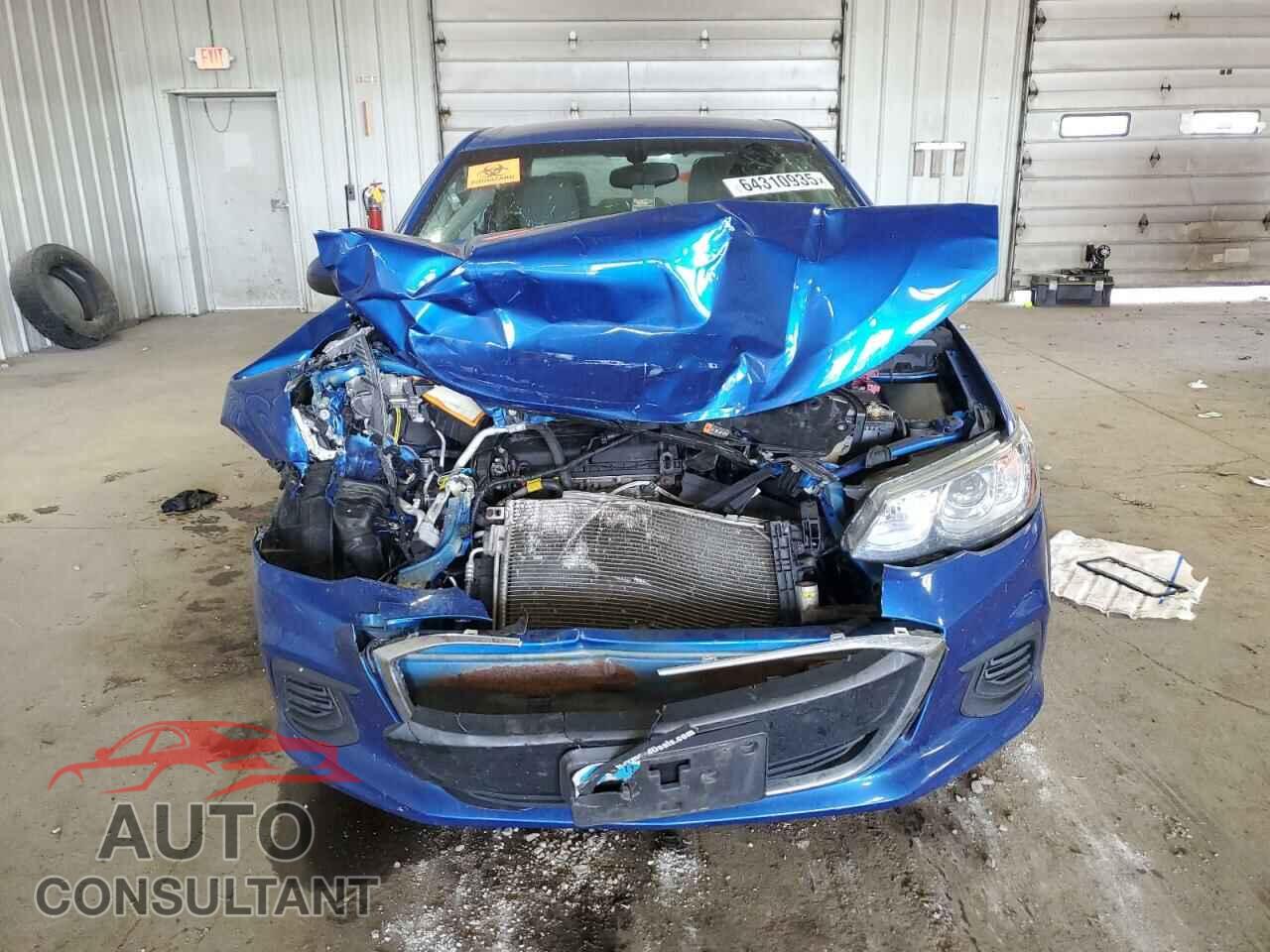 CHEVROLET SONIC 2017 - 1G1JB5SH4H4157946