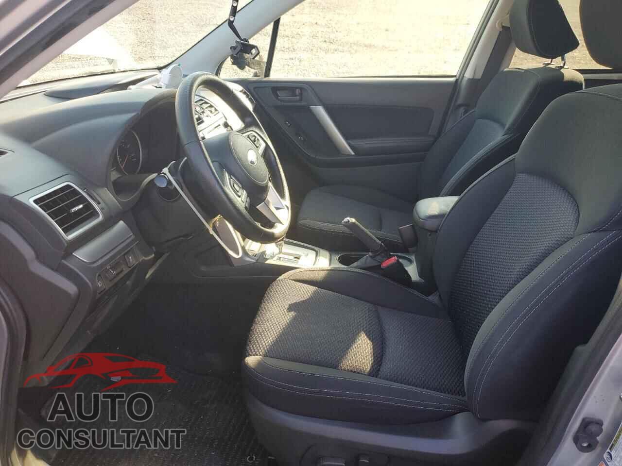 SUBARU FORESTER 2017 - JF2SJAEC0HH559447